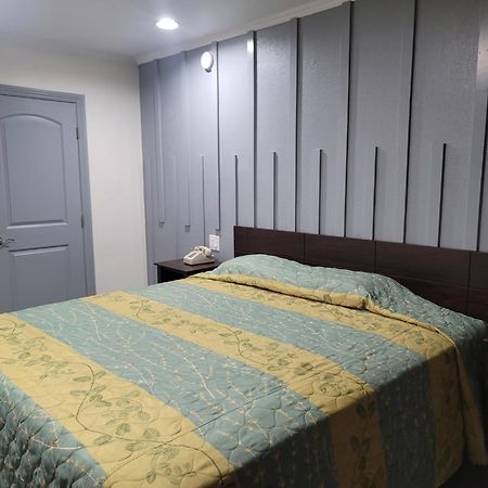 Whittier Travel Inn Extérieur photo