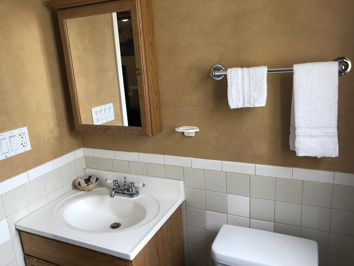 Whittier Travel Inn Extérieur photo